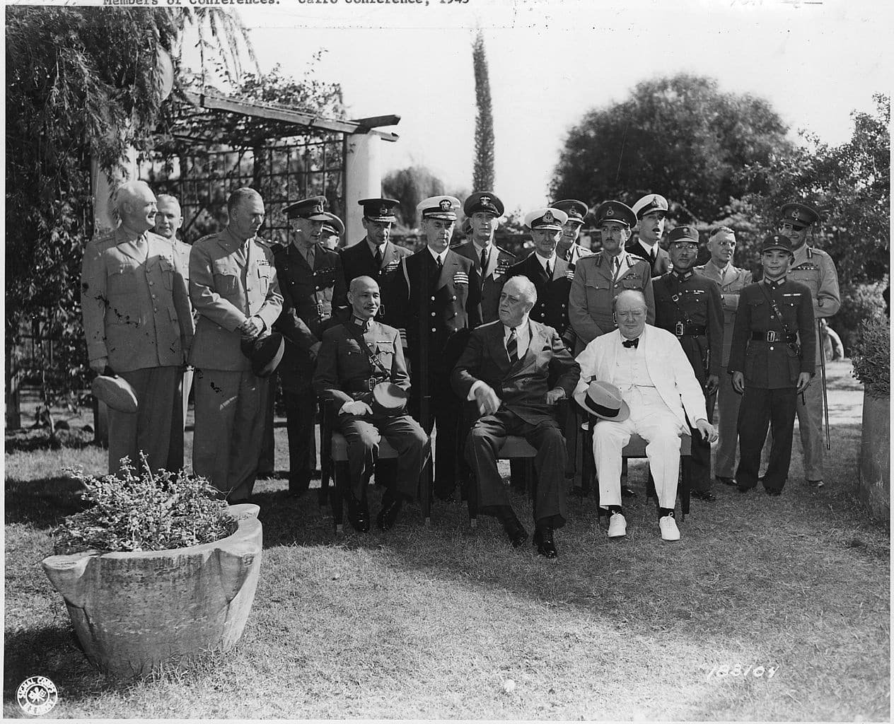 Roosevelt, Churchill, and Chinese leader Chiang Kai-shek at the Cairo Conference in 1943