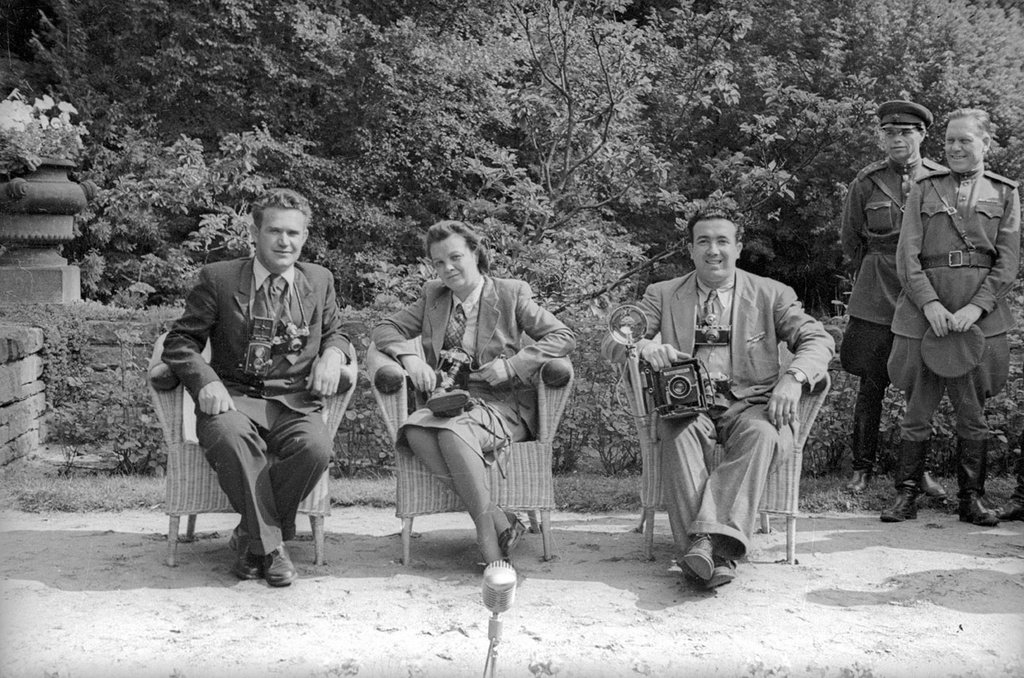 Фото "«Малая тройка» на Потсдамской конференции", 17 июля 1945 - 2 августа 1945, Германия, г. Потсдам - История России в фотографиях