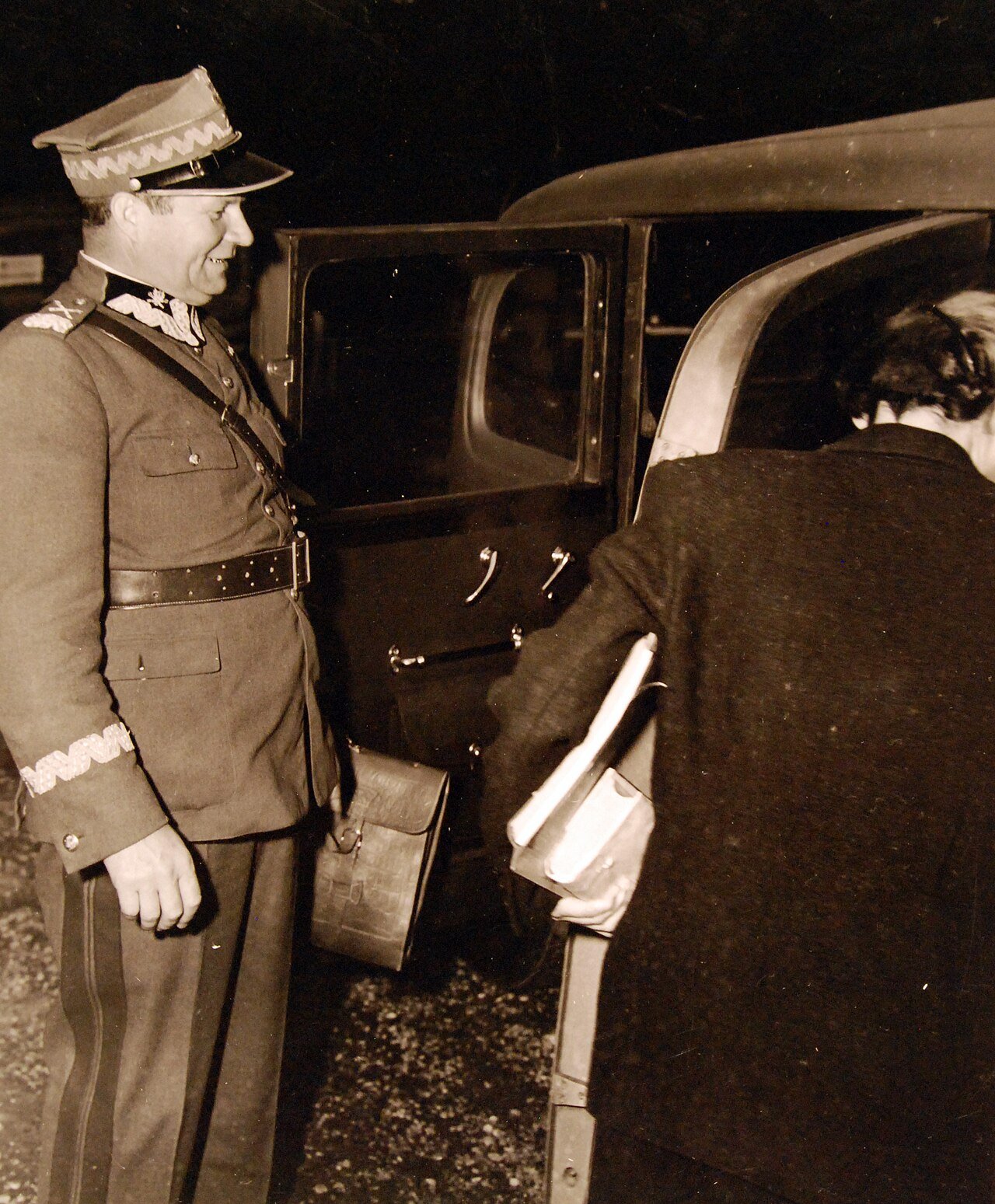 80-G-700114: Potsdam Conference, 17 July – 2 August 1945. Marshall Żymierski of Poland leaving a meeting of Allied leaders in Potsdam, Germany. Photographed released July 25, 1945. U.S. Navy Photograph, now in the collections of the National Archives. (2016/02/23).